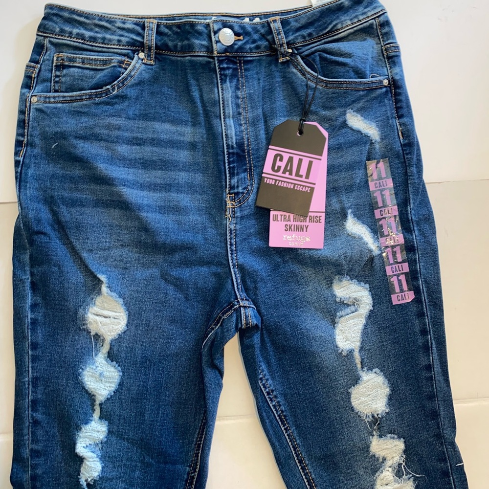 🎉HOST PICK 🎉 NWT $39.99 Refuge Cali 11 - Picture 7 of 13